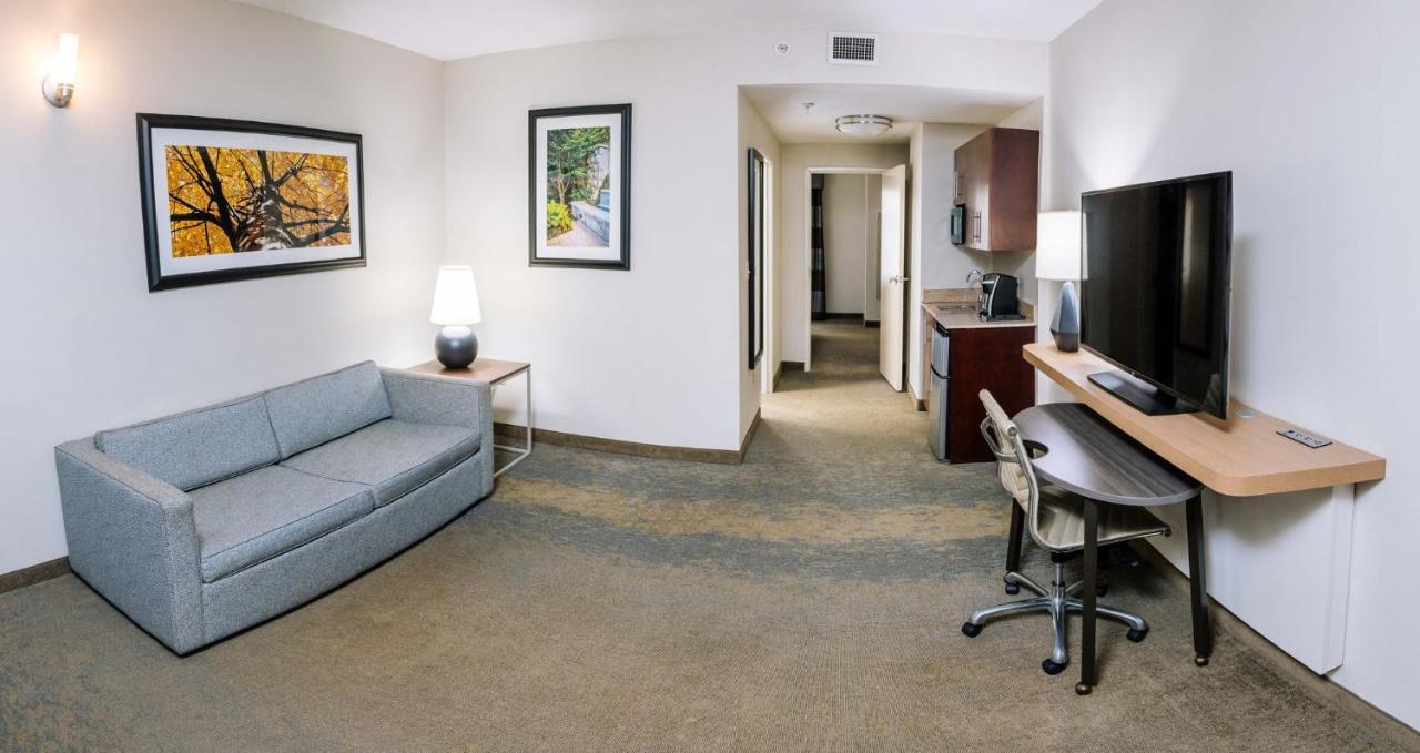 Holiday Inn Hotel & Suites Stockbridge-Atlanta I-75 By Ihg Bagian luar foto