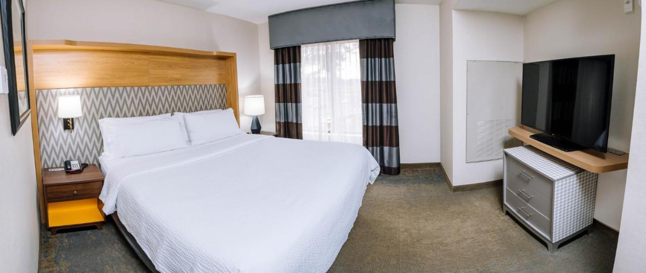 Holiday Inn Hotel & Suites Stockbridge-Atlanta I-75 By Ihg Bagian luar foto