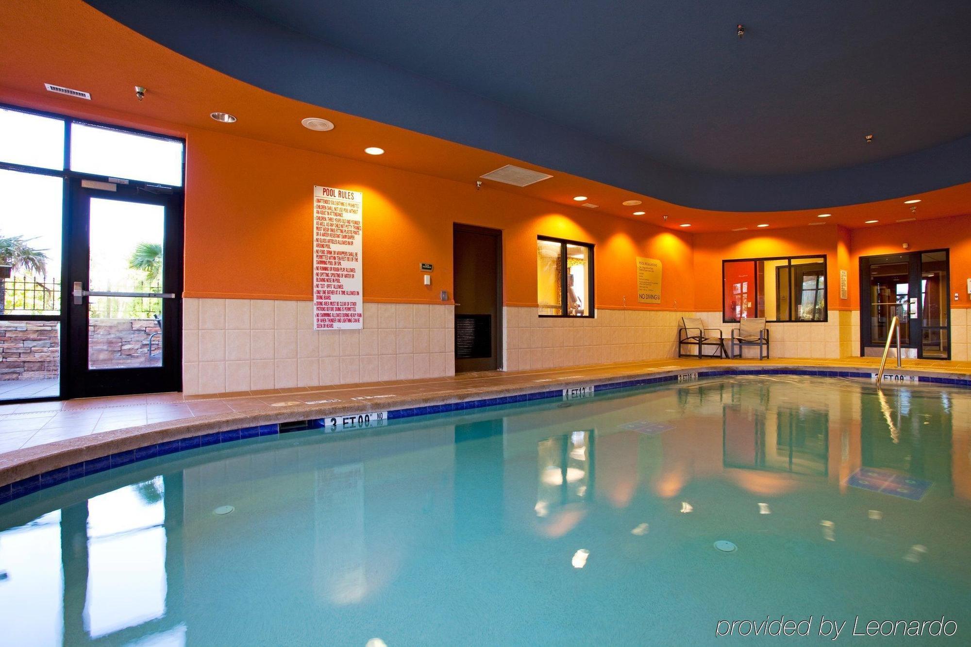 Holiday Inn Hotel & Suites Stockbridge-Atlanta I-75 By Ihg Bagian luar foto